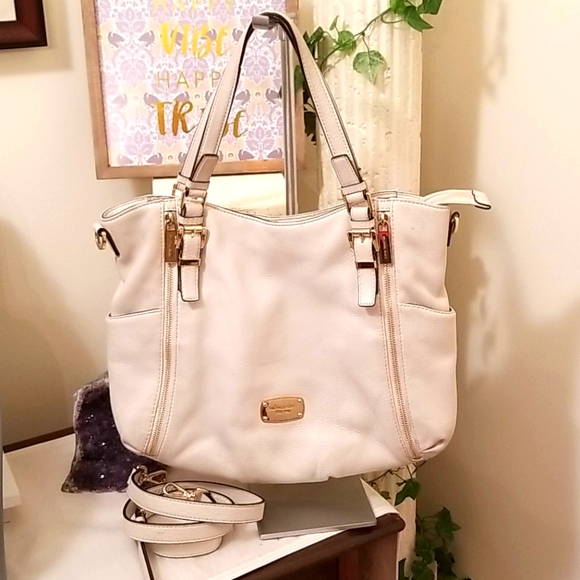 Michael Kors Handbag - Picture 1 of 16